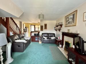 Lounge/Dining & Kitchen- click for photo gallery